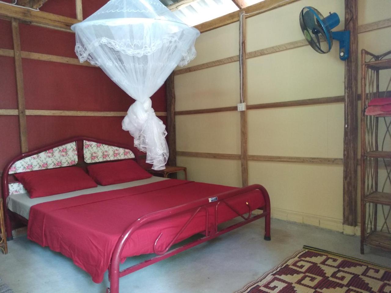 The Boarding House Hotel Sihanoukville Exterior foto